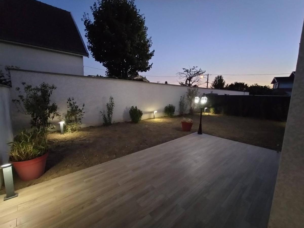 Logement Cosy Neuf Avec Jardin Mions Exterior photo